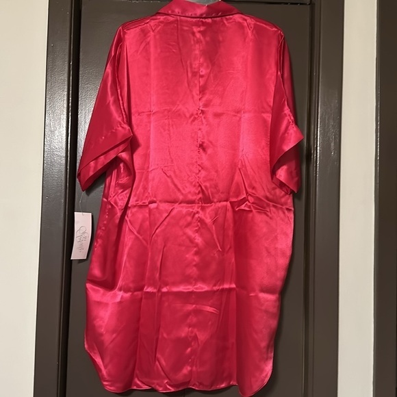 NWT Go Softly Hot pink button up nightgown shirt. 1X - Picture 3 of 4